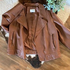 XL Universal Thread Jacket